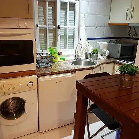 Pedaco De * Lisbon